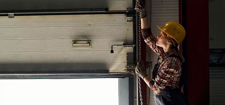 Addressing Common Garage Door Stoppage Issues in Ferndale, MI